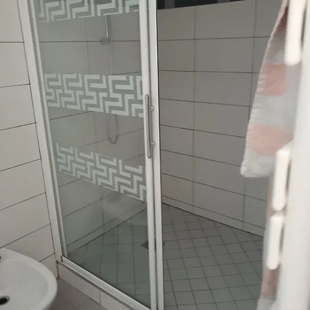 L Guest house